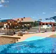 Country Roads Motor Inn - Holiday Adelaide