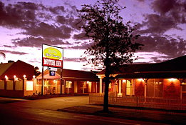Dalby Mid Town Motor Inn - Holiday Adelaide 0