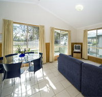 Swan Lake Holiday Park - Holiday Adelaide