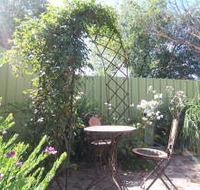 Robyn's Nest Country Cottages - Holiday Adelaide