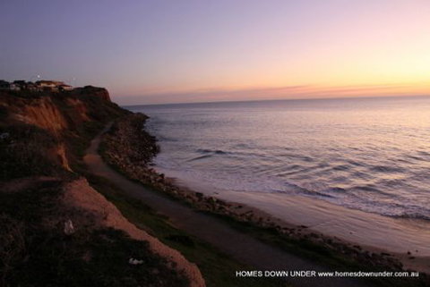 Homes Down Under - Holiday Adelaide 8