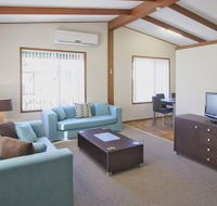 Karalta Court Village - Holiday Adelaide