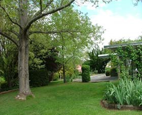 Anglea House Bed & Breakfast - Holiday Adelaide 0