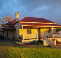 Charlie Bates Cottage - Holiday Adelaide