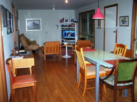 Monaro Cottage - Holiday Adelaide 4