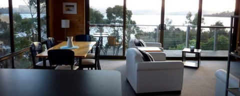 Bruny Beach House - Holiday Adelaide 4