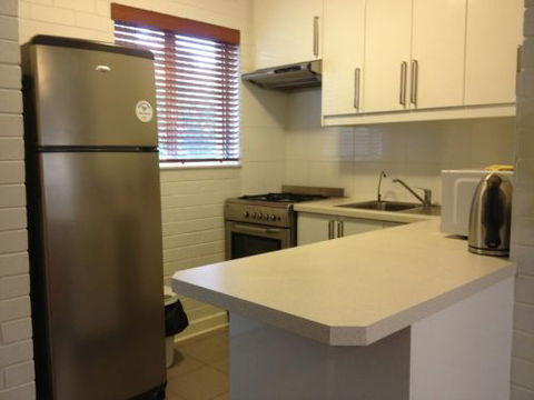 Staywest Apartments - Holiday Adelaide 3