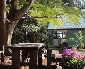 Pines On The Plateau Luxury Lodges - Holiday Adelaide 0