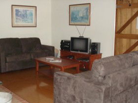 Hooters Hut And Possums Hollow - Holiday Adelaide 0