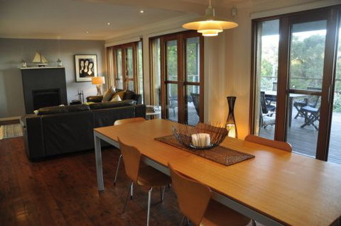 The Deck, Killcare - Holiday Adelaide 0