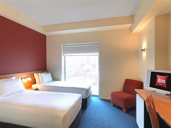 Ibis Melbourne Little Bourke Street - Holiday Adelaide 3
