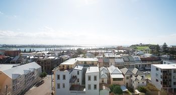 Quality Hotel NOAH'S On The Beach - Holiday Adelaide 8