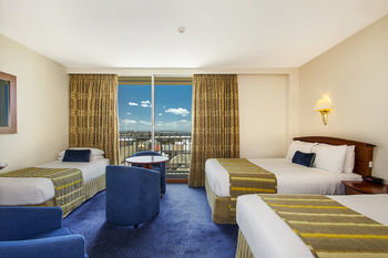 Quality Hotel NOAH'S On The Beach - Holiday Adelaide 16