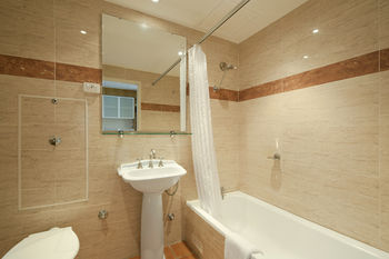 Quality Hotel NOAH'S On The Beach - Holiday Adelaide 45