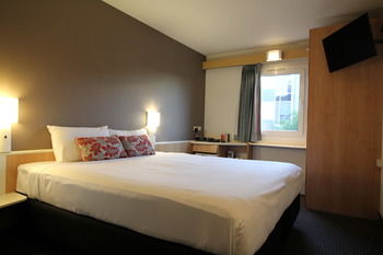 Ibis Newcastle - Holiday Adelaide 7