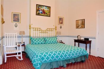 Toorak Manor - Holiday Adelaide 24