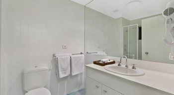 Terrigal Pacific Coastal Retreat - Holiday Adelaide 10