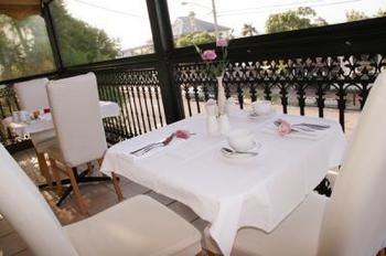 The Bronte Boutique Hotel - Holiday Adelaide 1