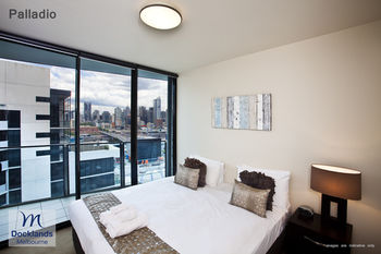 Grand Mercure Apartments Docklands - Holiday Adelaide 6