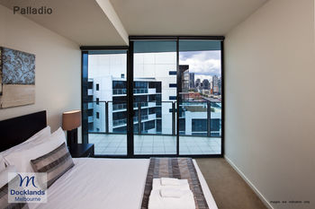 Grand Mercure Apartments Docklands - Holiday Adelaide 8