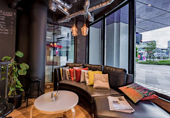 Grand Mercure Apartments Docklands - Holiday Adelaide 36