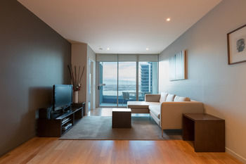 Grand Mercure Apartments Docklands - Holiday Adelaide 39