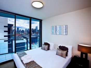 Grand Mercure Apartments Docklands - Holiday Adelaide 53