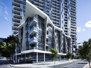 Grand Mercure Apartments Docklands - Holiday Adelaide 57