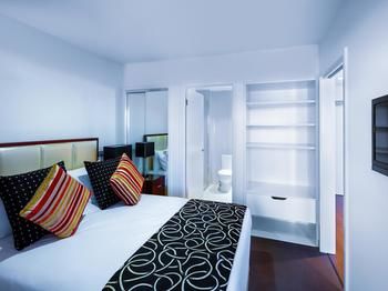 Grand Mercure Apartments Docklands - Holiday Adelaide 60