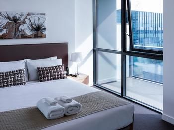 Grand Mercure Apartments Docklands - Holiday Adelaide 63