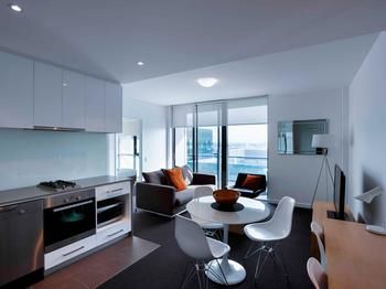 Grand Mercure Apartments Docklands - Holiday Adelaide 65