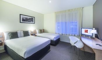 Ibis Melbourne Hotel And Apartments - Holiday Adelaide 8