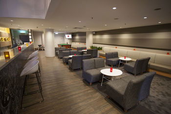 Ibis Melbourne Hotel And Apartments - Holiday Adelaide 9