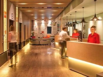 Ibis Melbourne Hotel And Apartments - Holiday Adelaide 31