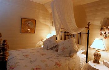 Valley Ranges Getaways - Holiday Adelaide 0