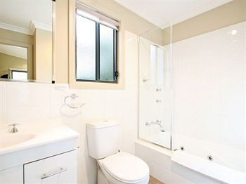 Gateway Lifestyle The Pines - Holiday Adelaide 3