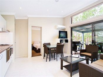 Gateway Lifestyle The Pines - Holiday Adelaide 17