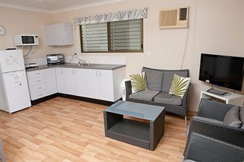 Maroochy River Resort & Bungalows - Holiday Adelaide 3
