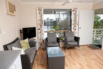 Maroochy River Resort & Bungalows - Holiday Adelaide 12