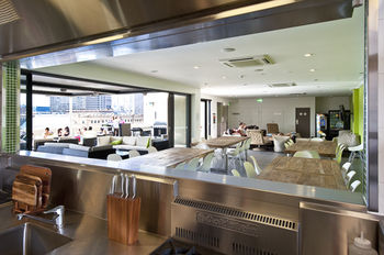 Bounce Sydney - Hostel - Holiday Adelaide 12