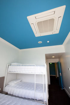 Bounce Sydney - Hostel - Holiday Adelaide 31