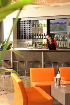 Ibis Melbourne Glen Waverley - Holiday Adelaide 8