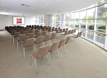 Ibis Melbourne Glen Waverley - Holiday Adelaide 13