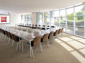 Ibis Melbourne Glen Waverley - Holiday Adelaide 16