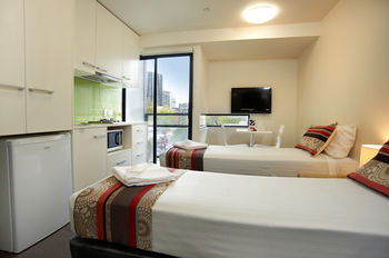 City Edge North Melbourne - Holiday Adelaide 4