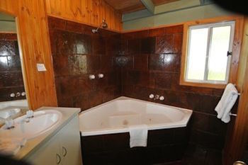 Kondalilla Eco Resort - Holiday Adelaide 16