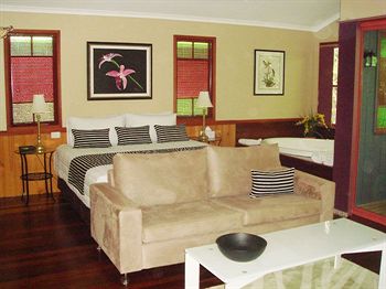 Amore On Buderim Luxury Rainforest Cabins - Holiday Adelaide 4