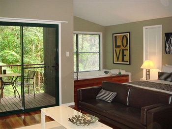 Amore On Buderim Luxury Rainforest Cabins - Holiday Adelaide 9