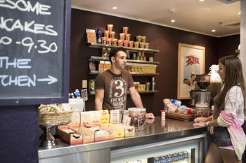 Sydney Railway Square YHA - Hostel - Holiday Adelaide 11