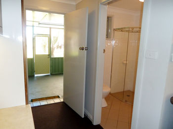 McNevin's Tamworth Motel - Holiday Adelaide 4